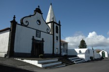 A typical black & white church on the North coast