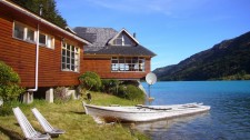 A lodge on Rio Baker (Chile)