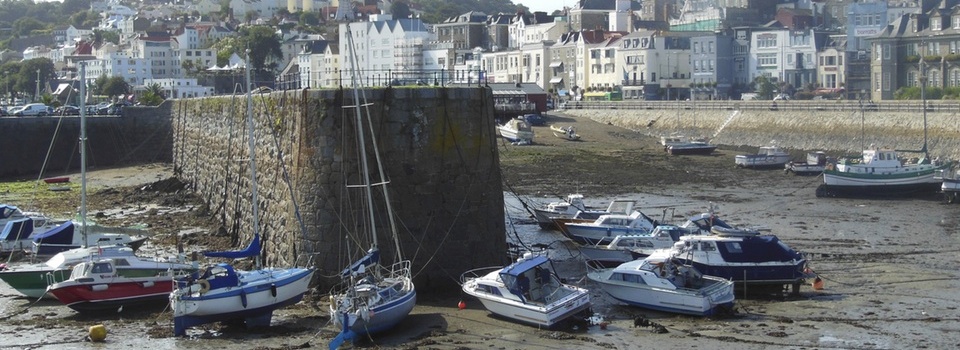 The Channel Islands – Jersey, Guernsey, Alderney, Sark: Island by island